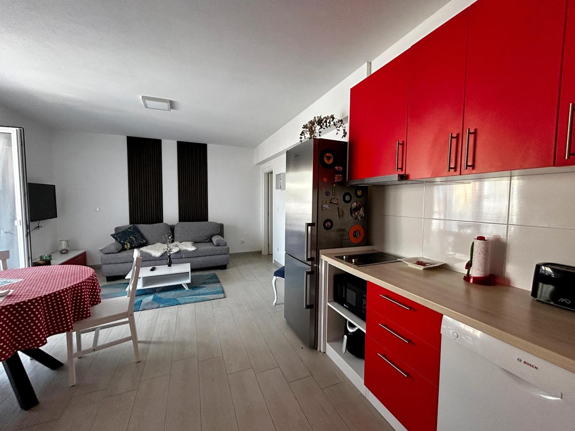 Apartman Sjever มาคาร์สกา ภายนอก รูปภาพ